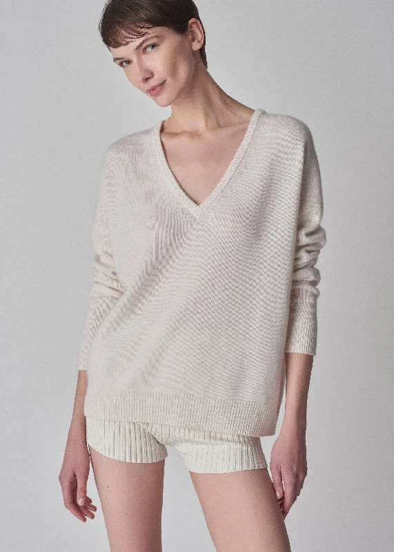 V-Neck Sweater In Cashmere - Ivory